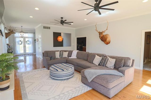 4 Valley, Carlinville, IL 62626