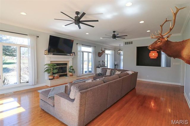 4 Valley, Carlinville, IL 62626