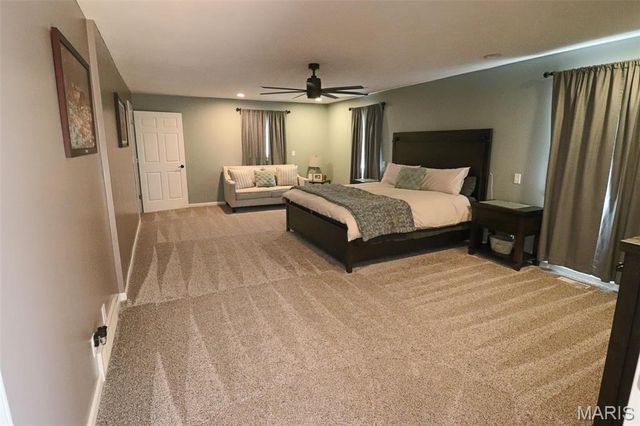 4 Valley, Carlinville, IL 62626