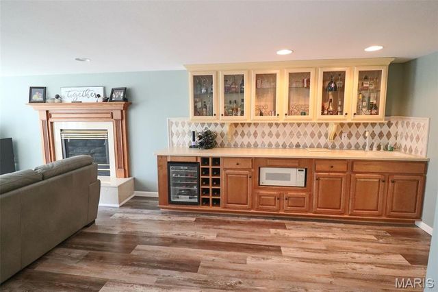 4 Valley, Carlinville, IL 62626