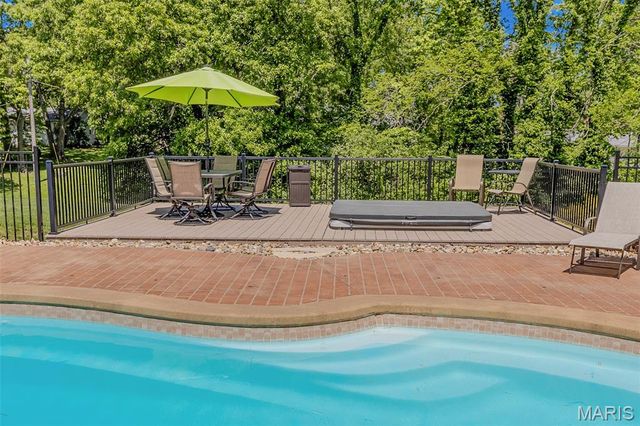 4 Valley, Carlinville, IL 62626