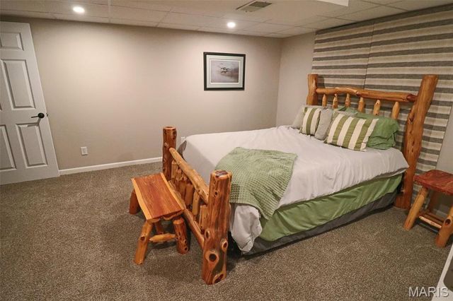 4 Valley, Carlinville, IL 62626