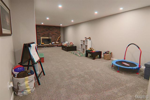 4 Valley, Carlinville, IL 62626