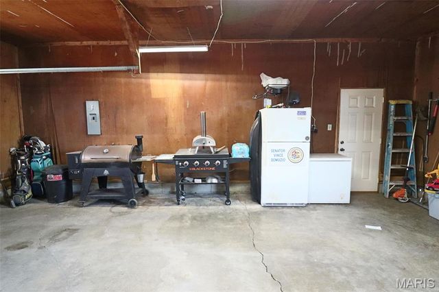 4 Valley, Carlinville, IL 62626