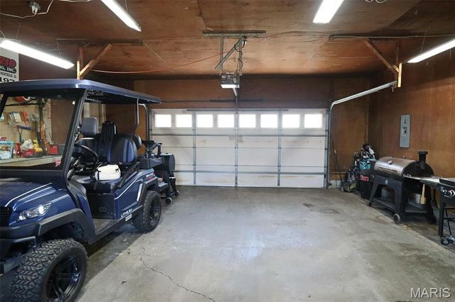 4 Valley, Carlinville, IL 62626