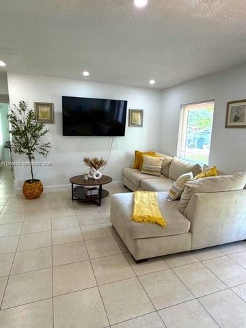 15825 E Bunche Park Drive, Miami Gardens, FL 33054