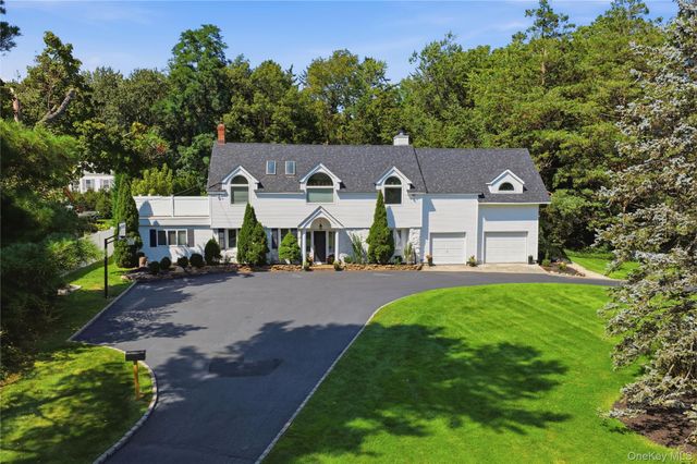 36 Arbutus Road, Greenlawn, NY 11740