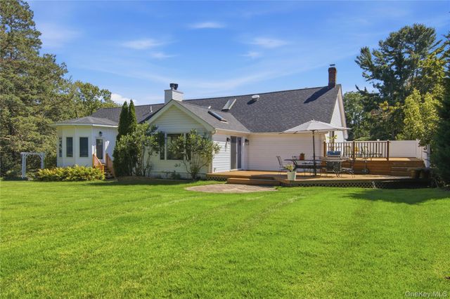 36 Arbutus Road, Greenlawn, NY 11740