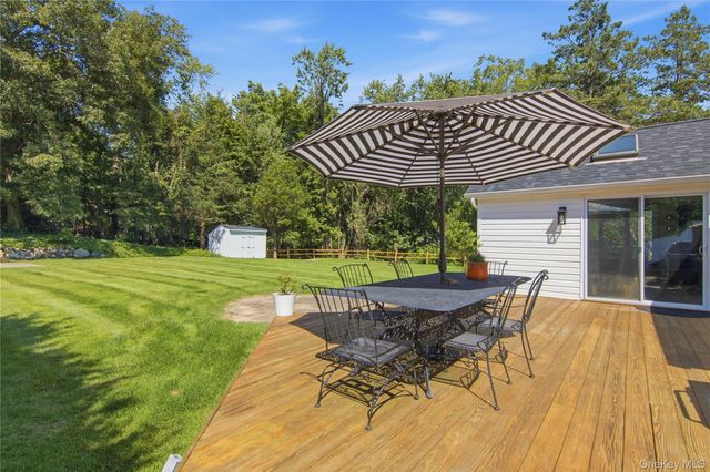 36 Arbutus Road, Greenlawn, NY 11740