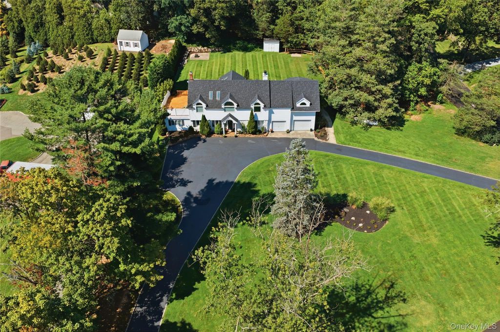 36 Arbutus Road, Greenlawn, NY 11740 — exterior