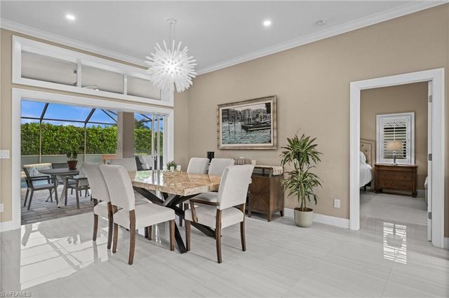 2035 Teagarden LN, Naples, FL 34110