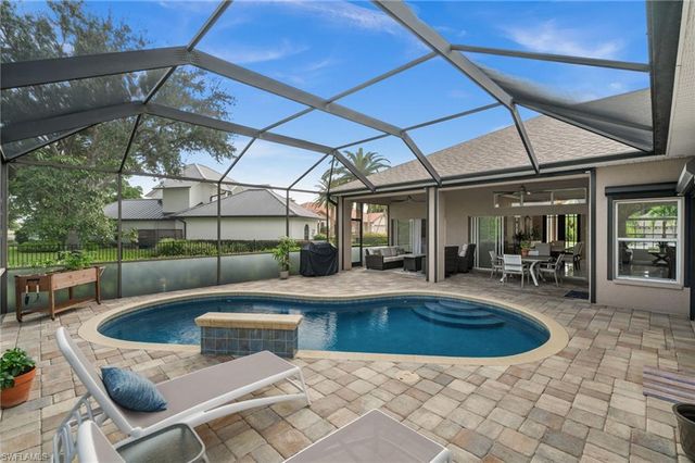 2035 Teagarden LN, Naples, FL 34110