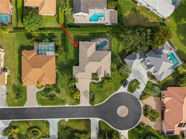 2035 Teagarden LN, Naples, FL 34110