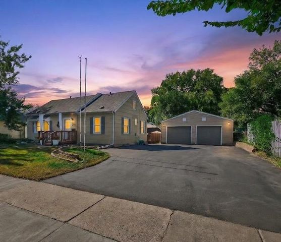 2908 Brunswick Avenue S, Saint Louis Park, MN 55416