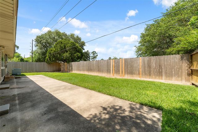 21603 Slippery Creek Lane, Spring, TX 77388