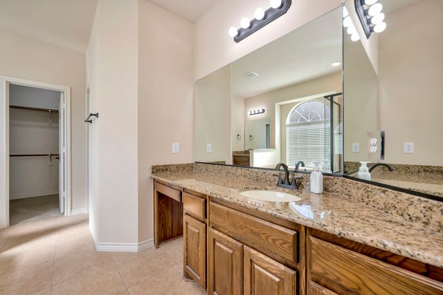 2805 Stackhouse Street, Fort Worth, TX 76244