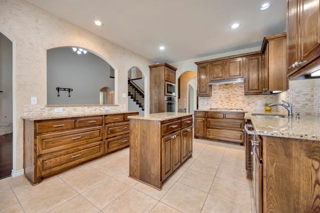 2805 Stackhouse Street, Fort Worth, TX 76244