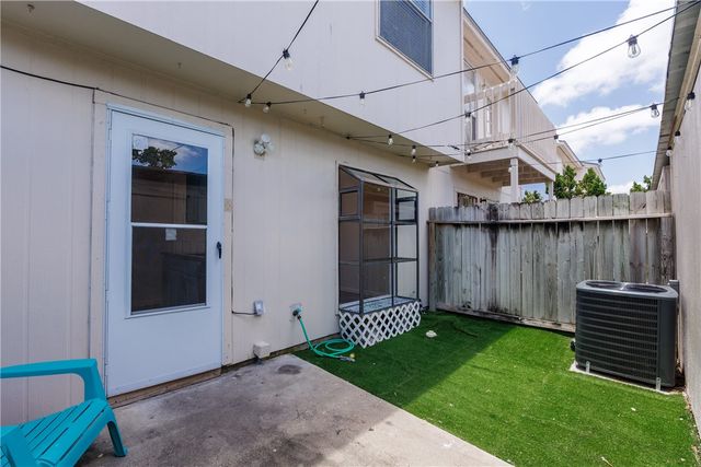 6702 Everhart R104, Corpus Christi, TX 78413