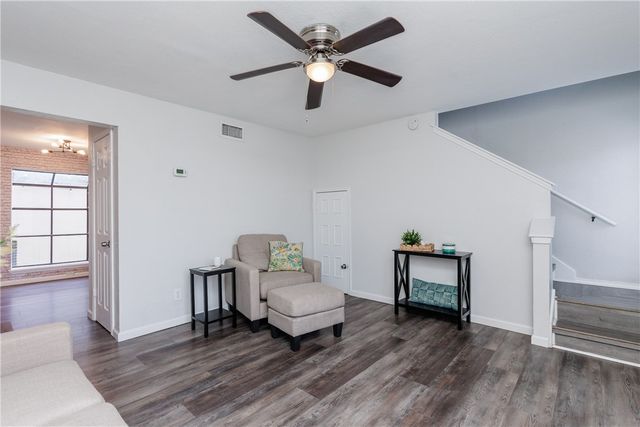 6702 Everhart R104, Corpus Christi, TX 78413