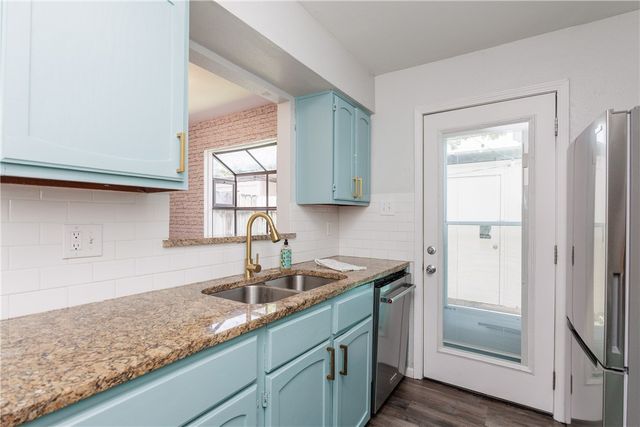 6702 Everhart R104, Corpus Christi, TX 78413