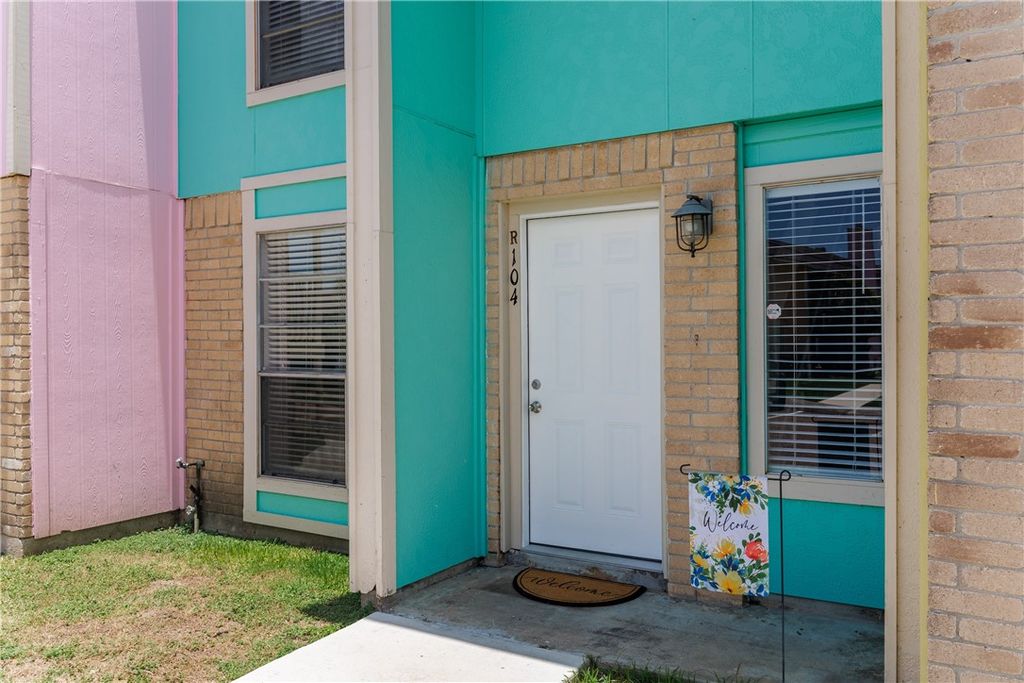 6702 Everhart R104, Corpus Christi, TX 78413