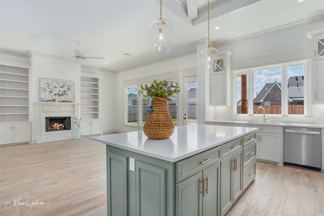 715 Julesburg Lane, Benton, LA 71006