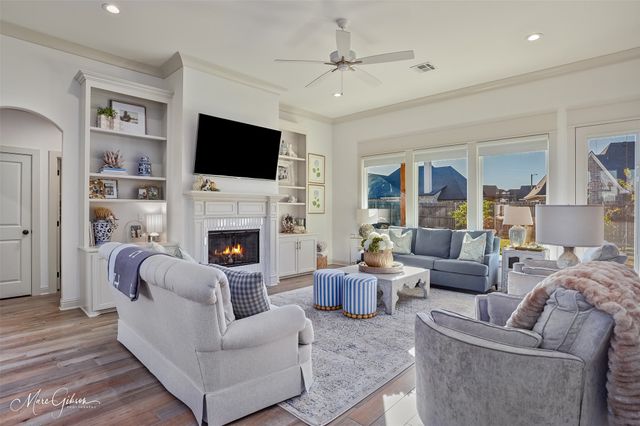 715 Julesburg Lane, Benton, LA 71006