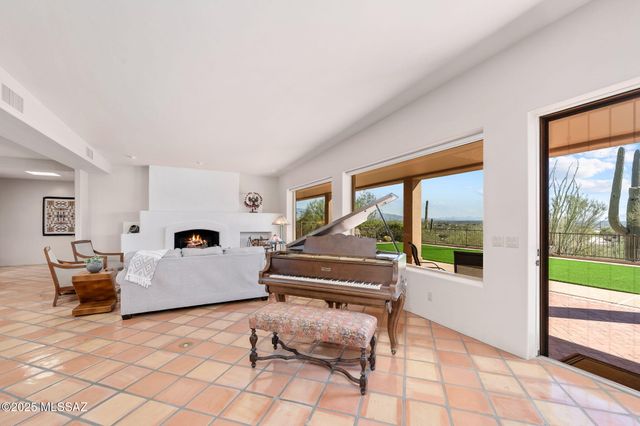 3851 E Placita Del Campeon, Tucson, AZ 85718