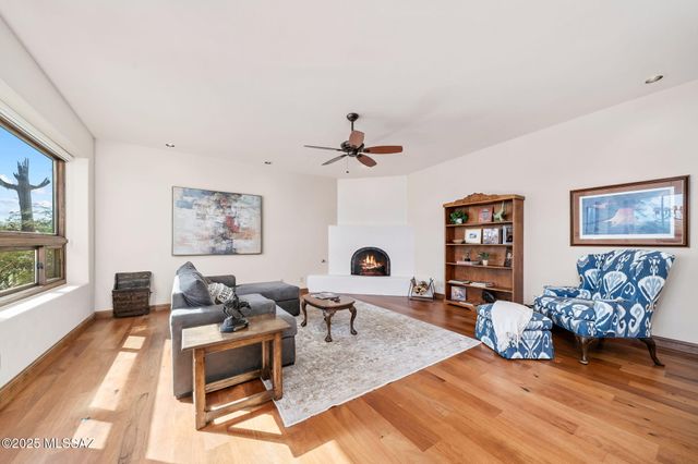 3851 E Placita Del Campeon, Tucson, AZ 85718