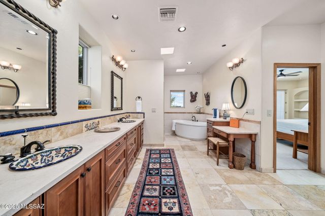 3851 E Placita Del Campeon, Tucson, AZ 85718