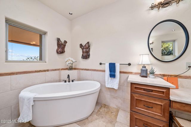 3851 E Placita Del Campeon, Tucson, AZ 85718