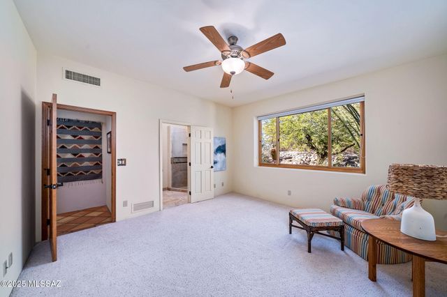 3851 E Placita Del Campeon, Tucson, AZ 85718