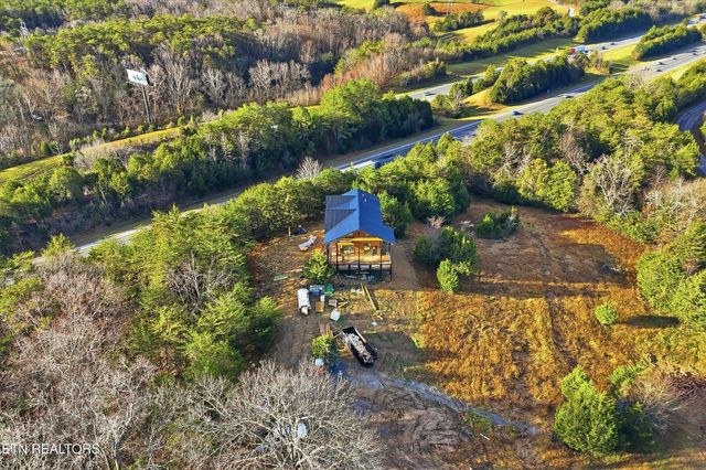 10322 Alex Bales Rd, Kodak, TN 37764