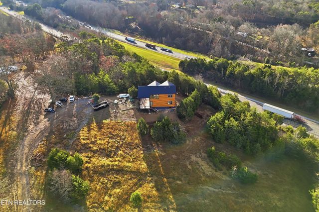 10322 Alex Bales Rd, Kodak, TN 37764