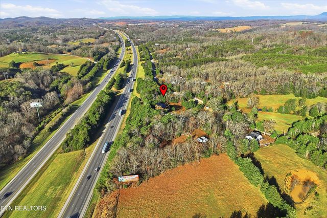 10322 Alex Bales Rd, Kodak, TN 37764