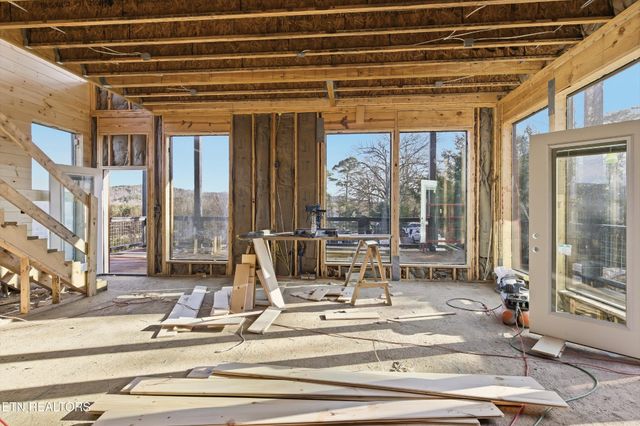 10322 Alex Bales Rd, Kodak, TN 37764