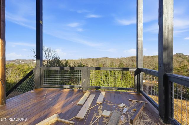 10322 Alex Bales Rd, Kodak, TN 37764