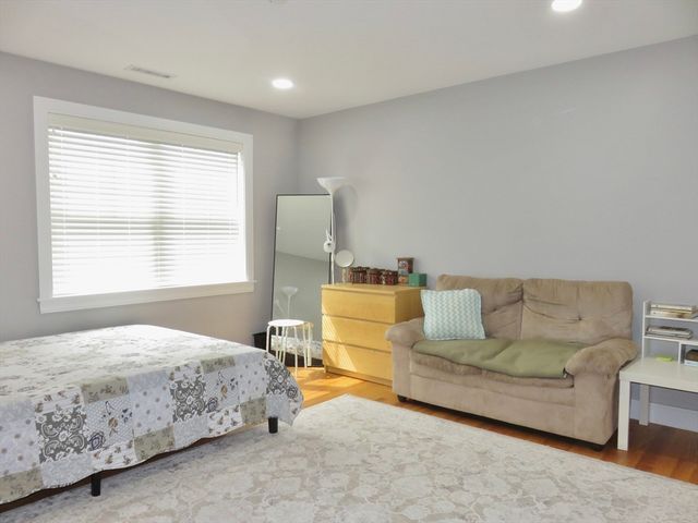 32 Gale St. 1, Waltham, MA 02453