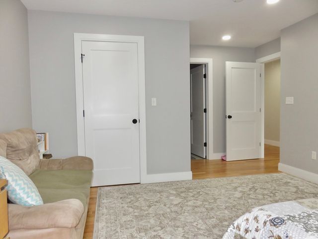 32 Gale St. 1, Waltham, MA 02453