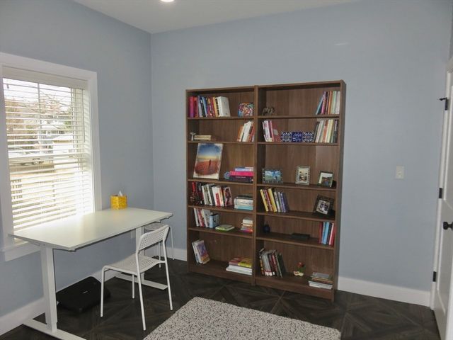 32 Gale St. 1, Waltham, MA 02453