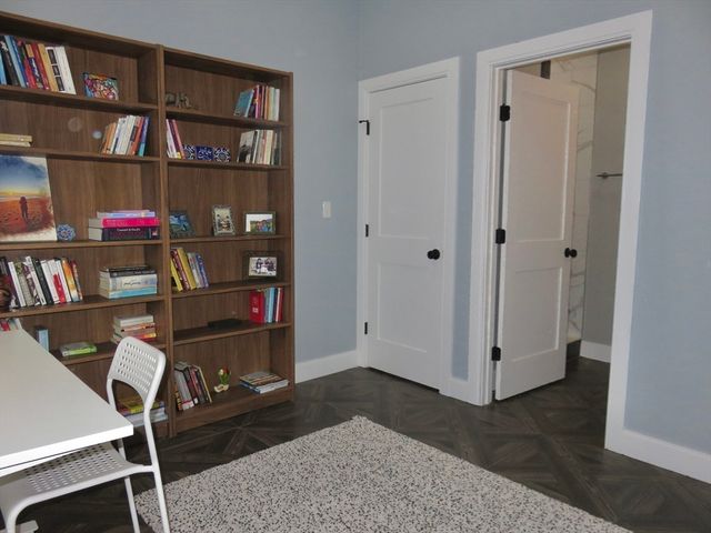 32 Gale St. 1, Waltham, MA 02453