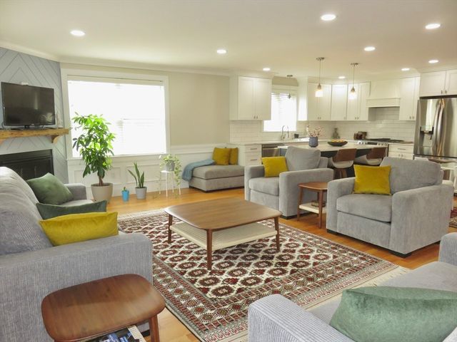 32 Gale St. 1, Waltham, MA 02453