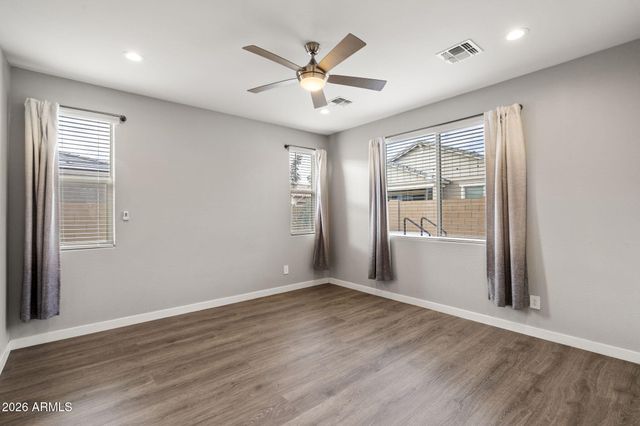 10768 W KINDERMAN Drive, Avondale, AZ 85323