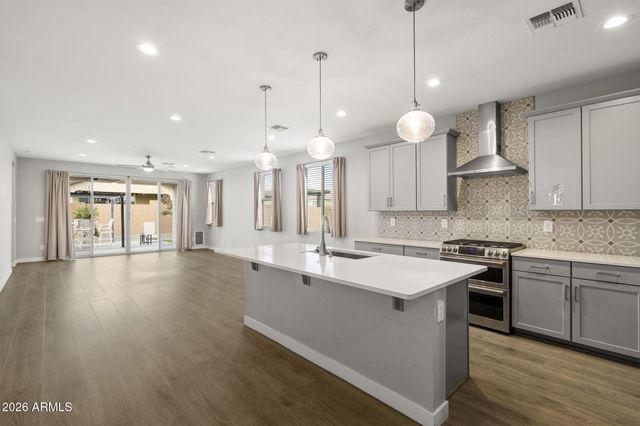 10768 W KINDERMAN Drive, Avondale, AZ 85323