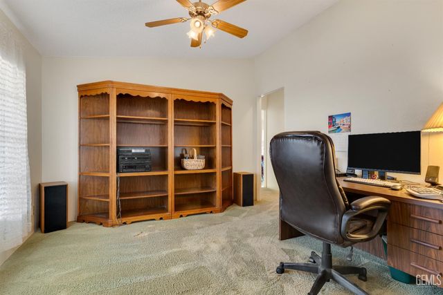 80 Eagle Lane, Bakersfield, CA 93308