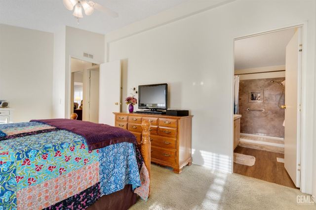 80 Eagle Lane, Bakersfield, CA 93308