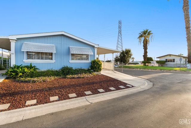 80 Eagle Lane, Bakersfield, CA 93308