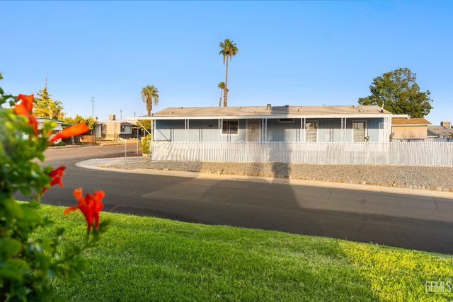 80 Eagle Lane, Bakersfield, CA 93308