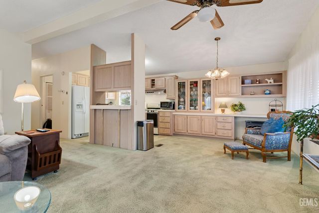 80 Eagle Lane, Bakersfield, CA 93308