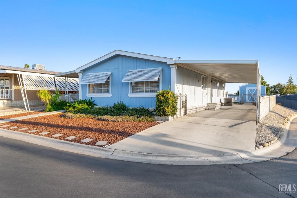 80 Eagle Lane, Bakersfield, CA 93308